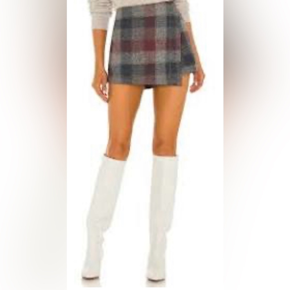BNWOT FREE PEOPLE EMMY MINI SKORT SIZE 0